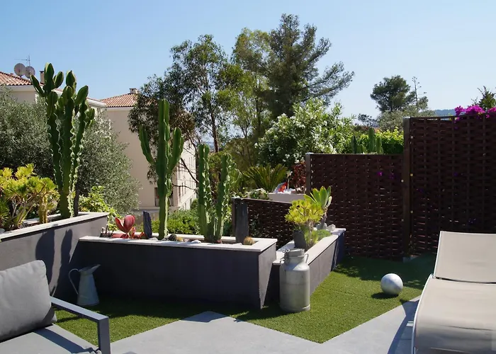 Superbe Villa Contemporaine Vue Mer Dans Residence Avec Piscine Et Tennis